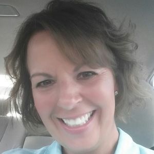 Meet your Posher, Evelyn